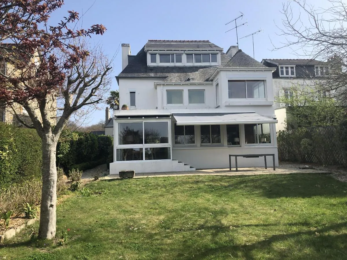 Le Huic Maison De Marin Lambrissee Bénodet 0*,  Frankrike